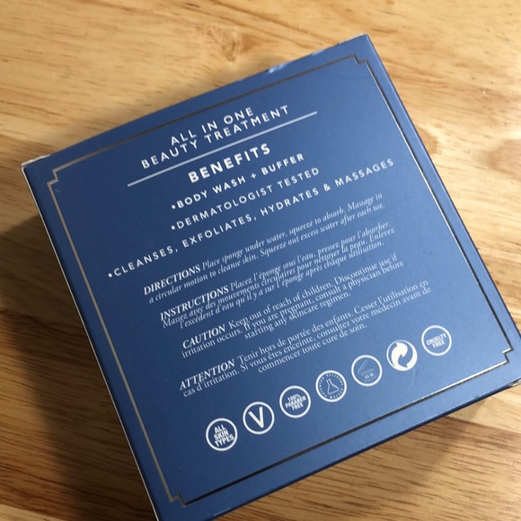 5/$25 Spongelle WINTER ROSE Body Wash Infused Buffer - Picture 3 of 6